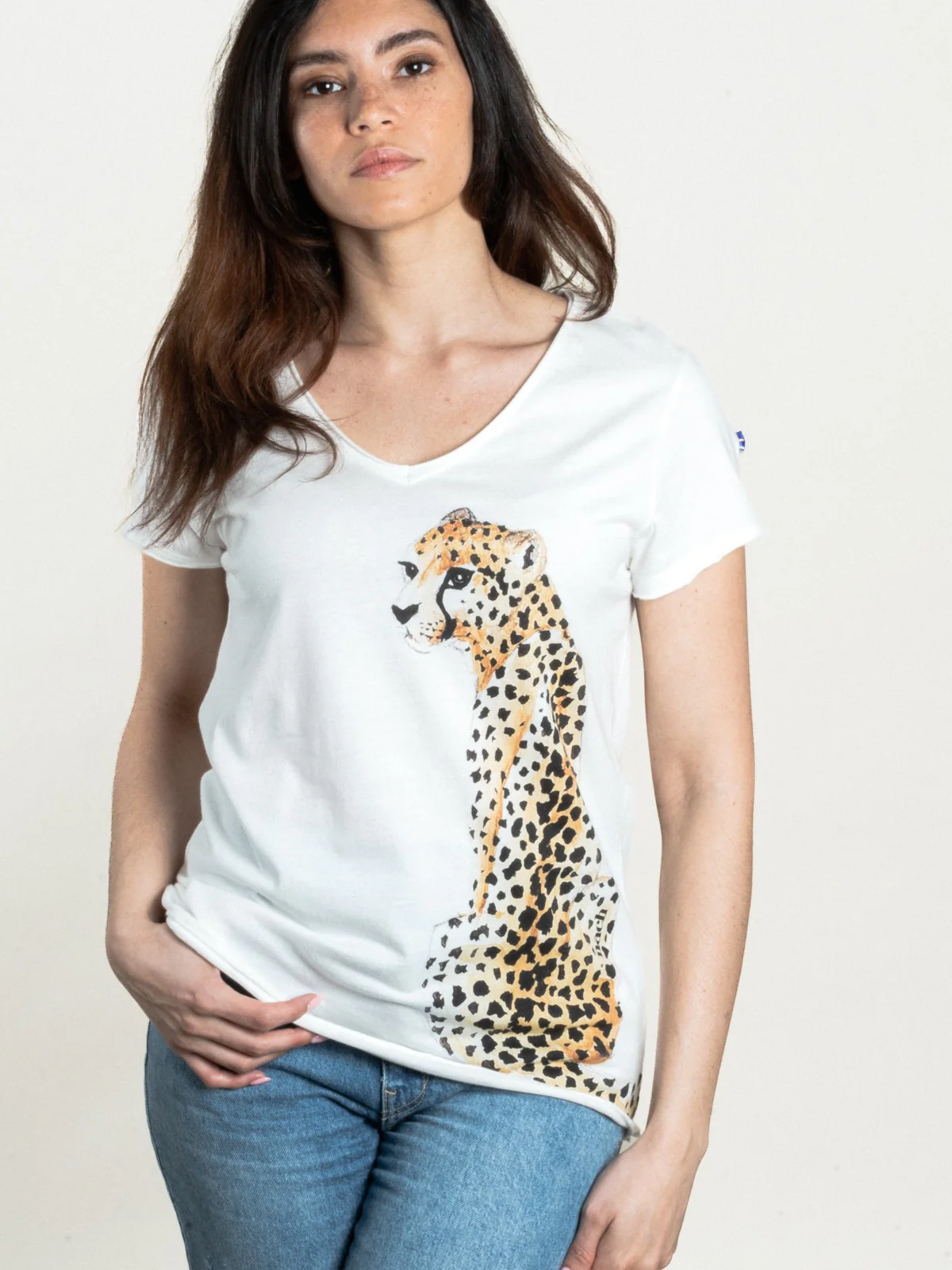 T-shirt Victor - guépard assis - Image 3
