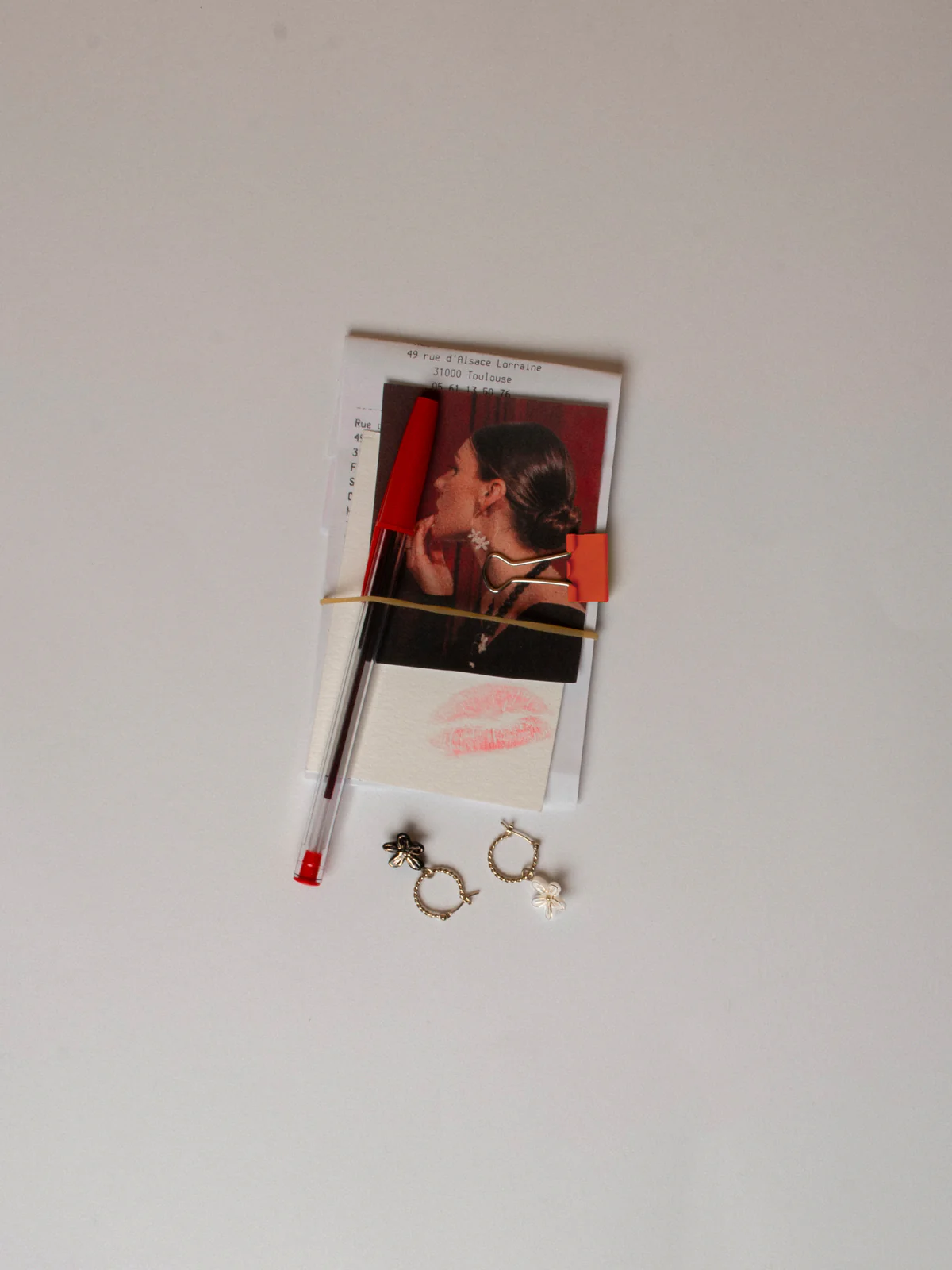 Mini créoles fleur d'Erine - vendue à l'unité - Image 3