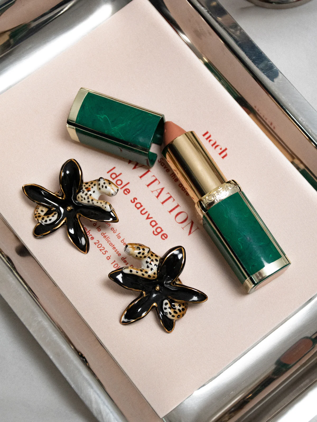 Boucles d'oreilles puces - Léopard et fleur d'Erine - Image 3