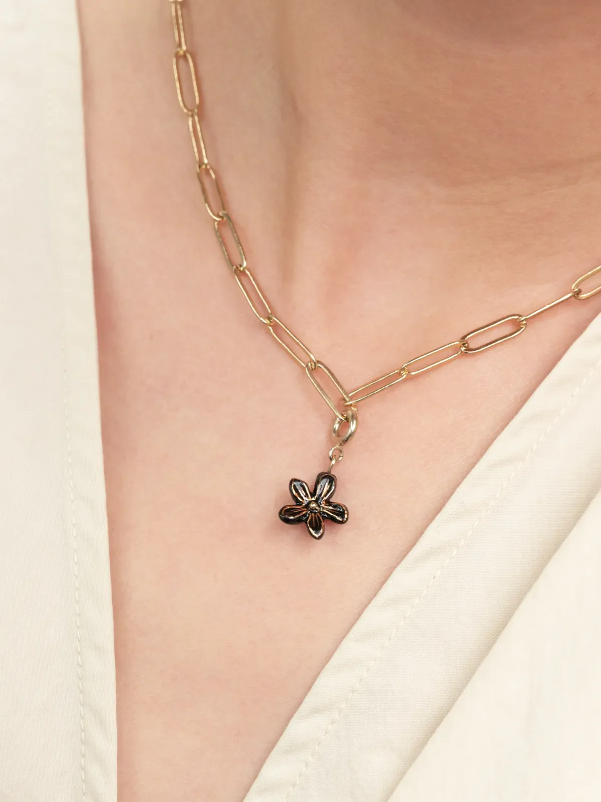 Charm's fleur d'Erine noire - Image 3